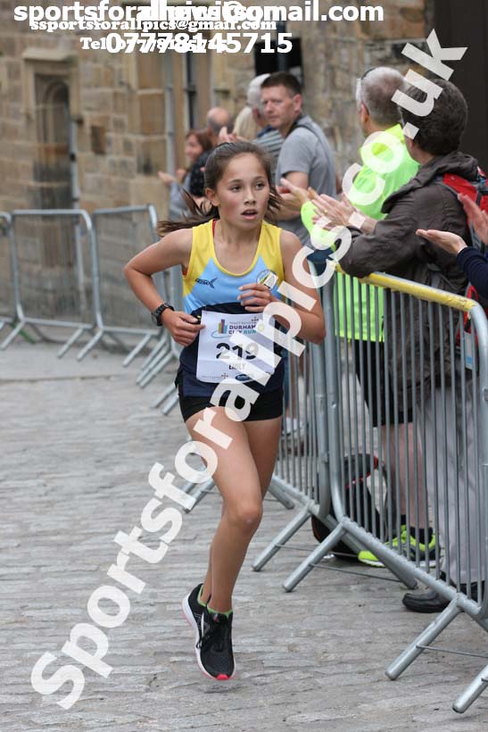 Durham City 5k, Durham City 10k and 5k Road Races. Photo: David T. Hewitson/Sports for All Pics